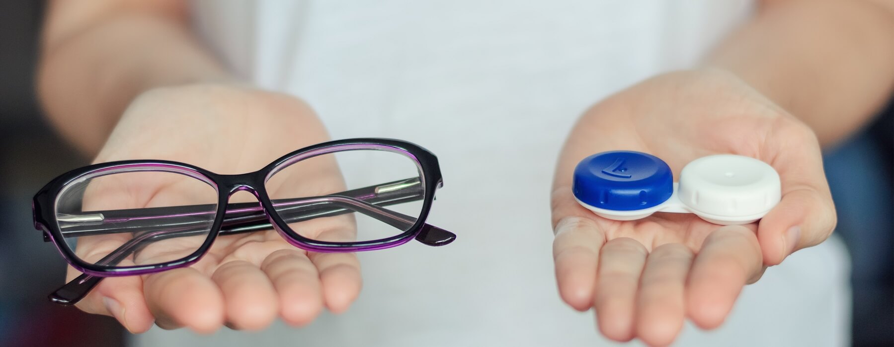 Glasses vs Contact Lenses Which One is Right for You?